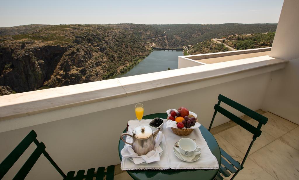 Hotel Parador Santa Catarina Miranda do Douro Kültér fotó