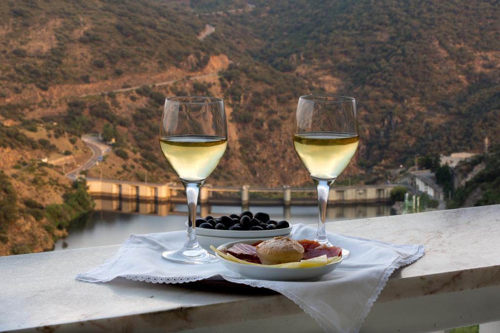Hotel Parador Santa Catarina Miranda do Douro Kültér fotó